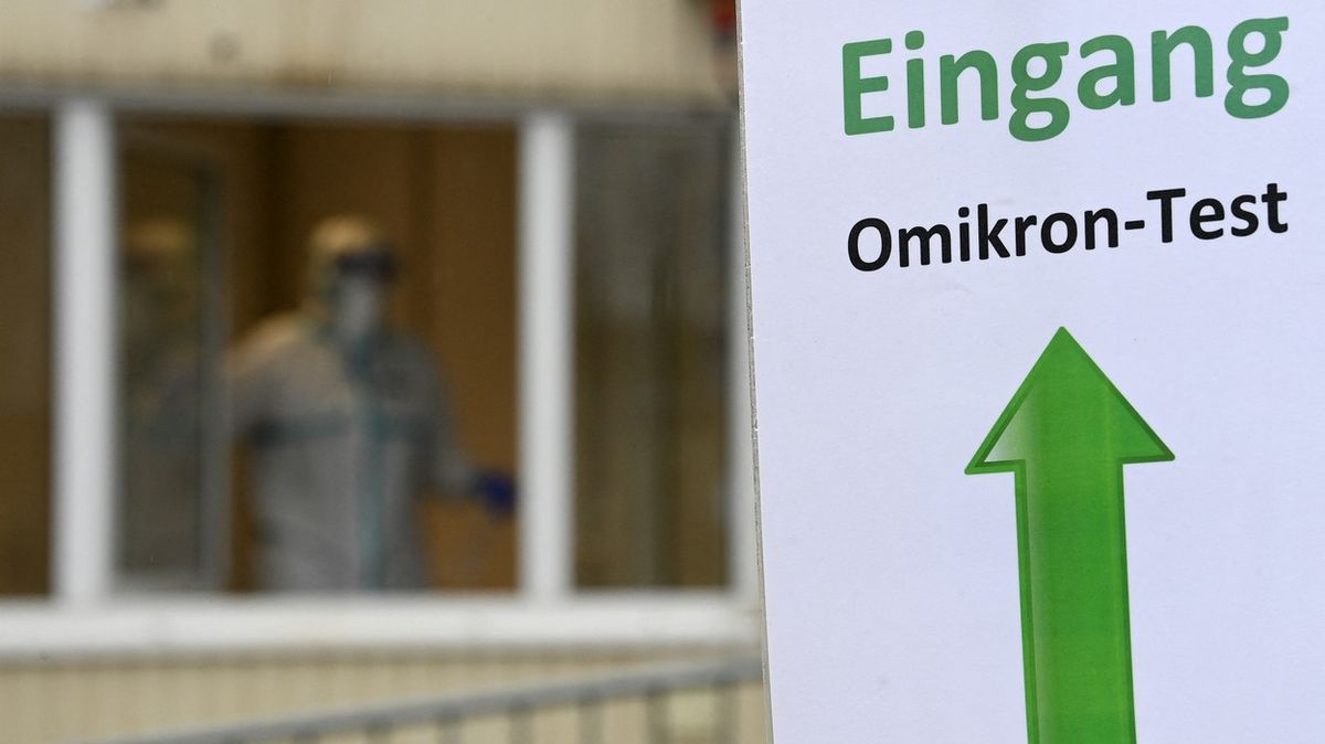 Omikron v Německu láme rekordy. Přibývá i falešných očkovacích průkazů